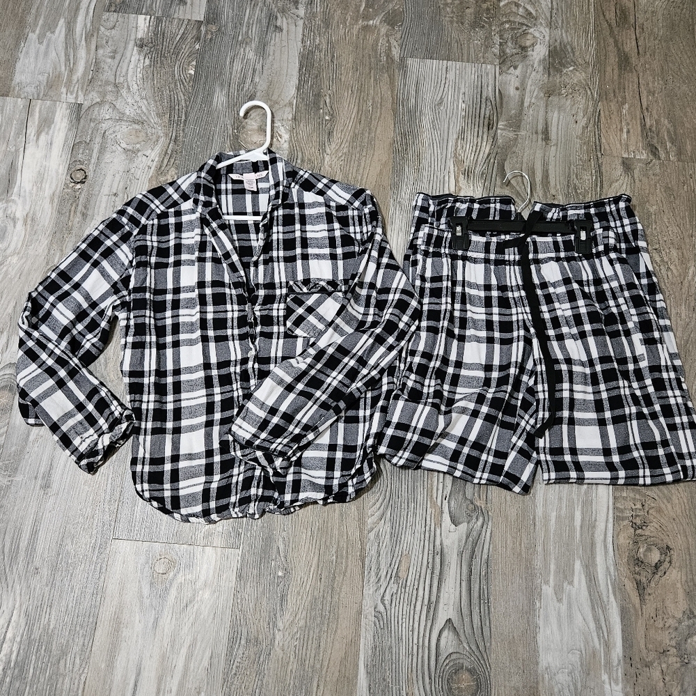 Victoria Secret Pj set size sp